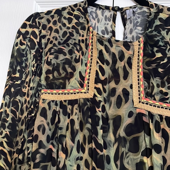 Anthropologie green and black patterned blouse - Picture 2 of 4